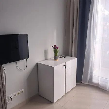 Admiral Plaza Premium Sluneční pobřeží