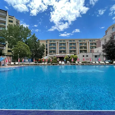 Admiral Plaza Premium Apartment Slantschew brjag