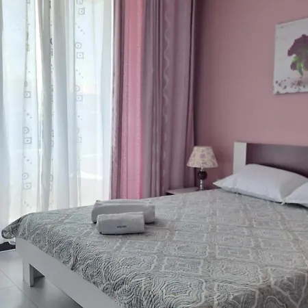 Admiral Plaza Premium Apartmán *
