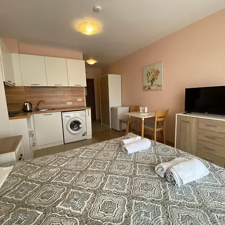 Admiral Plaza Premium Apartmán Sluneční pobřeží