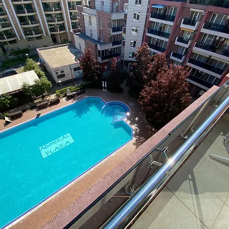 Admiral Plaza Premium Apartmán *
